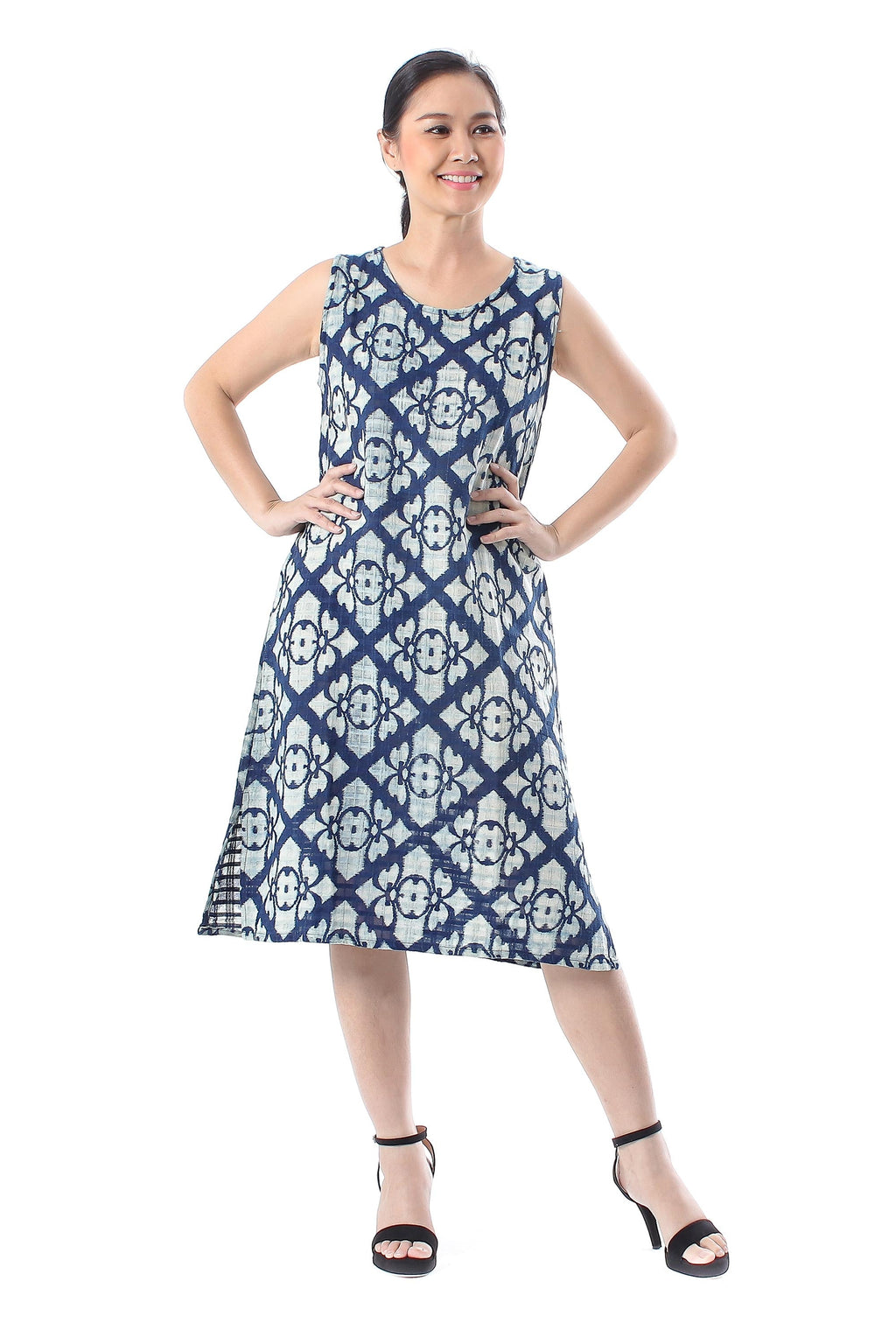 Printed Cotton Sleeveless Shift in Navy and Off-White - Cool Vacation