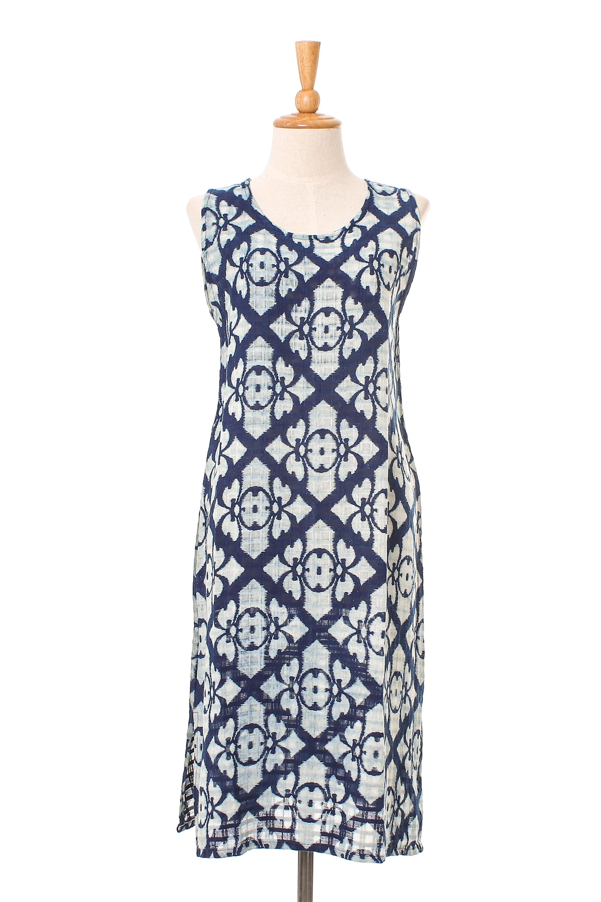 Printed Cotton Sleeveless Shift in Navy and Off-White - Cool Vacation