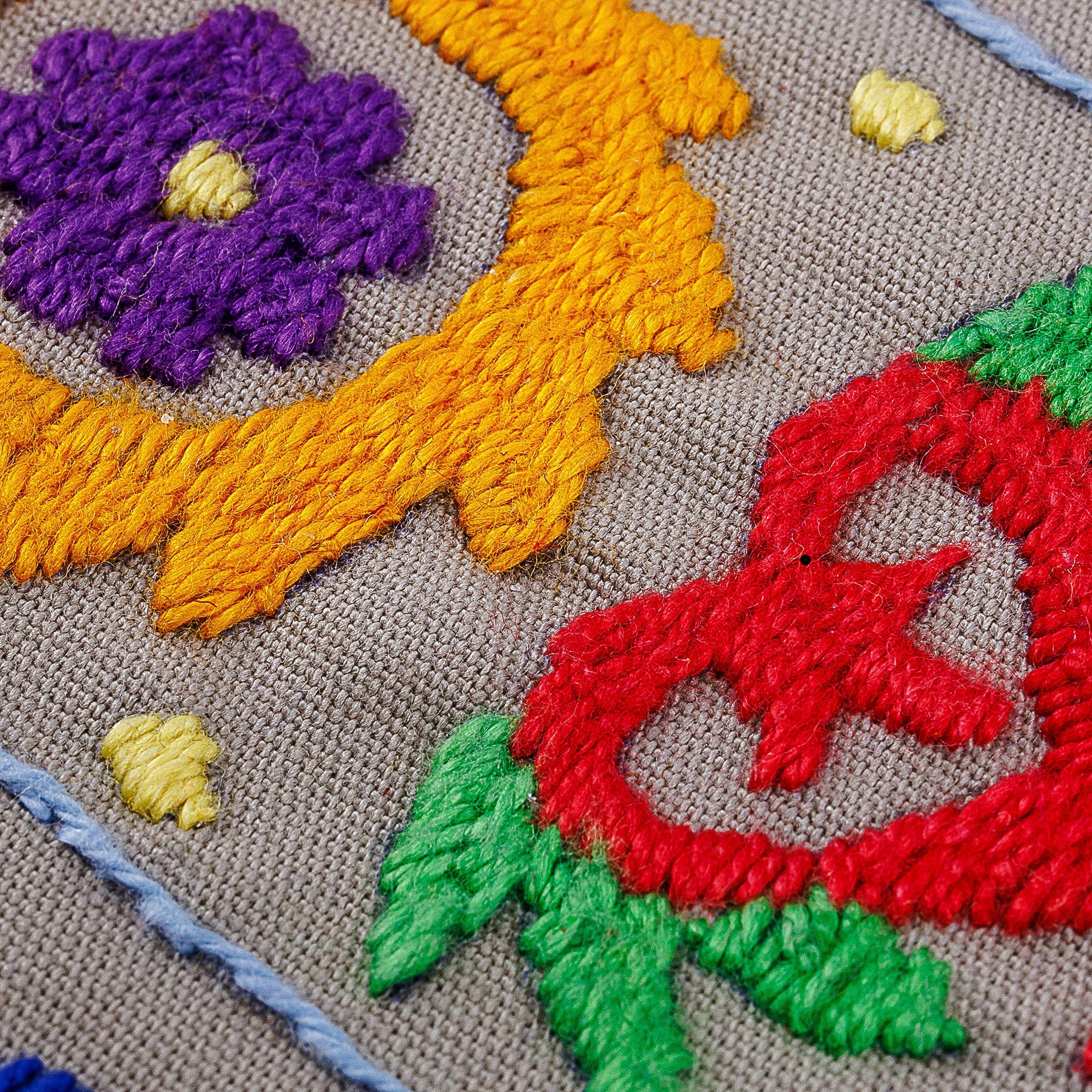 Cotton Cosmetic Bag with Suzani Hand-Embroidered Motifs - Chic Flair